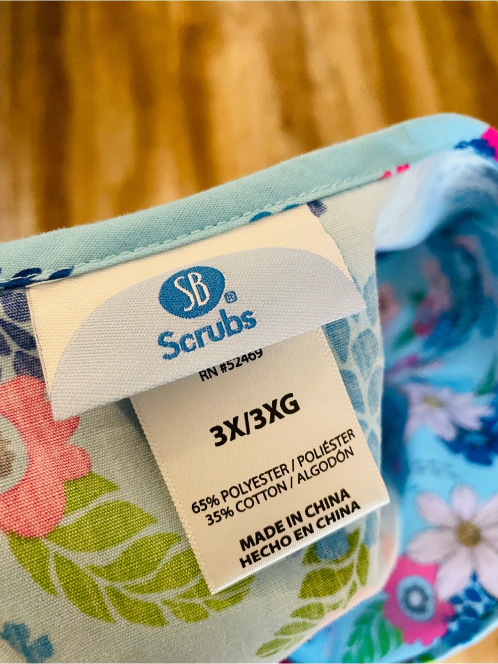 SB Scrubs Floral Short Sleeve Scrub Top - Picture 7 of 8